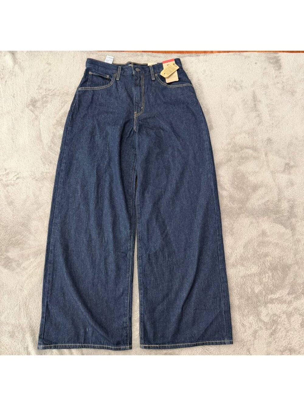 NWT Levi's Cinch Baggy Wide Leg Dark Wash Jeans Womens size 30